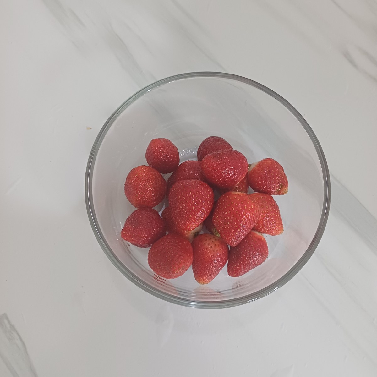 Stroberi: Buah Semu Cantik Yang Popular Untuk&nbsp;Dessert