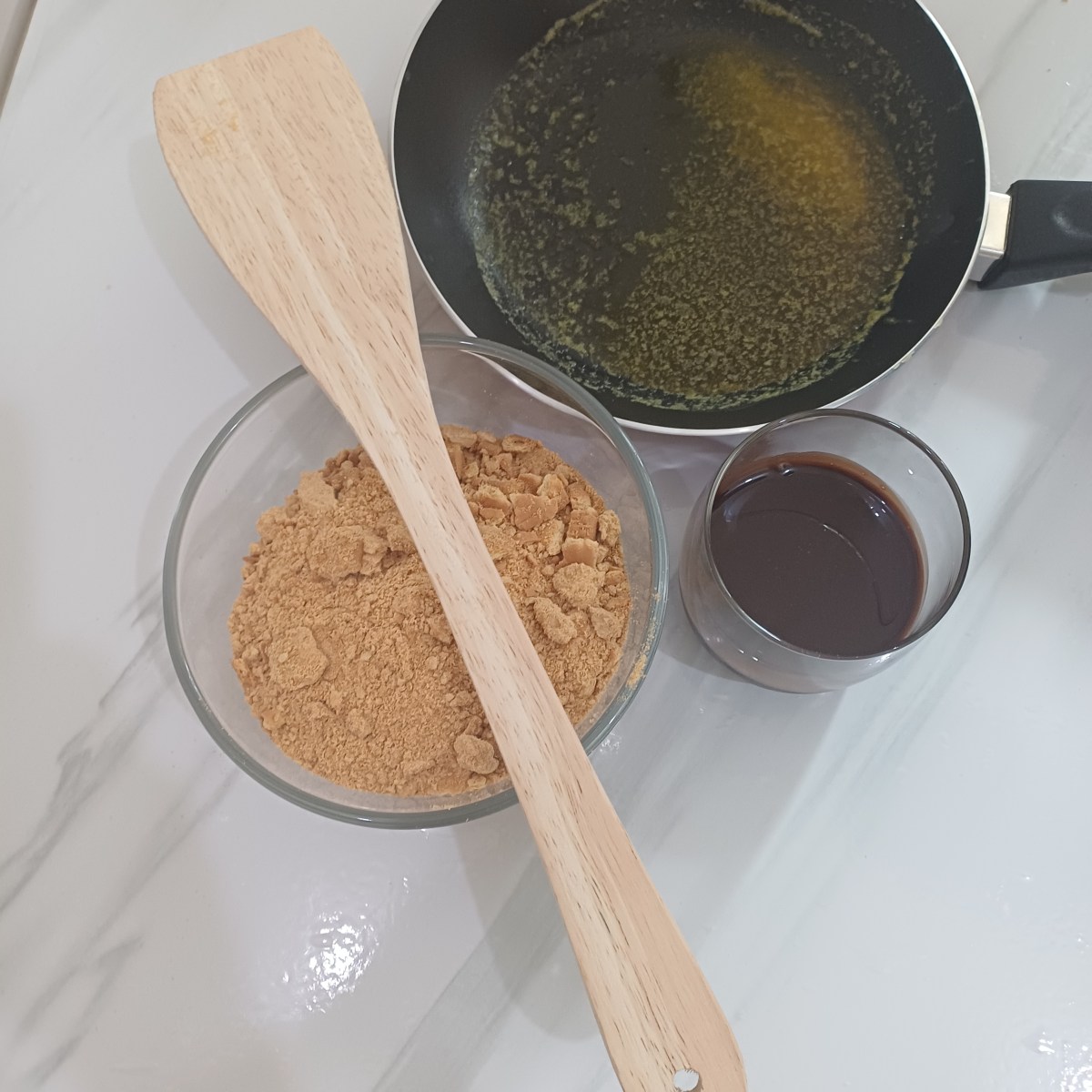 6 Keunggulan dan Tips Merawat Spatula&nbsp;Kayu